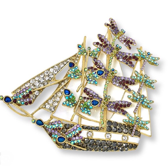 Heidi Daus Crystal Dragonfly sailboat Pin Brooch